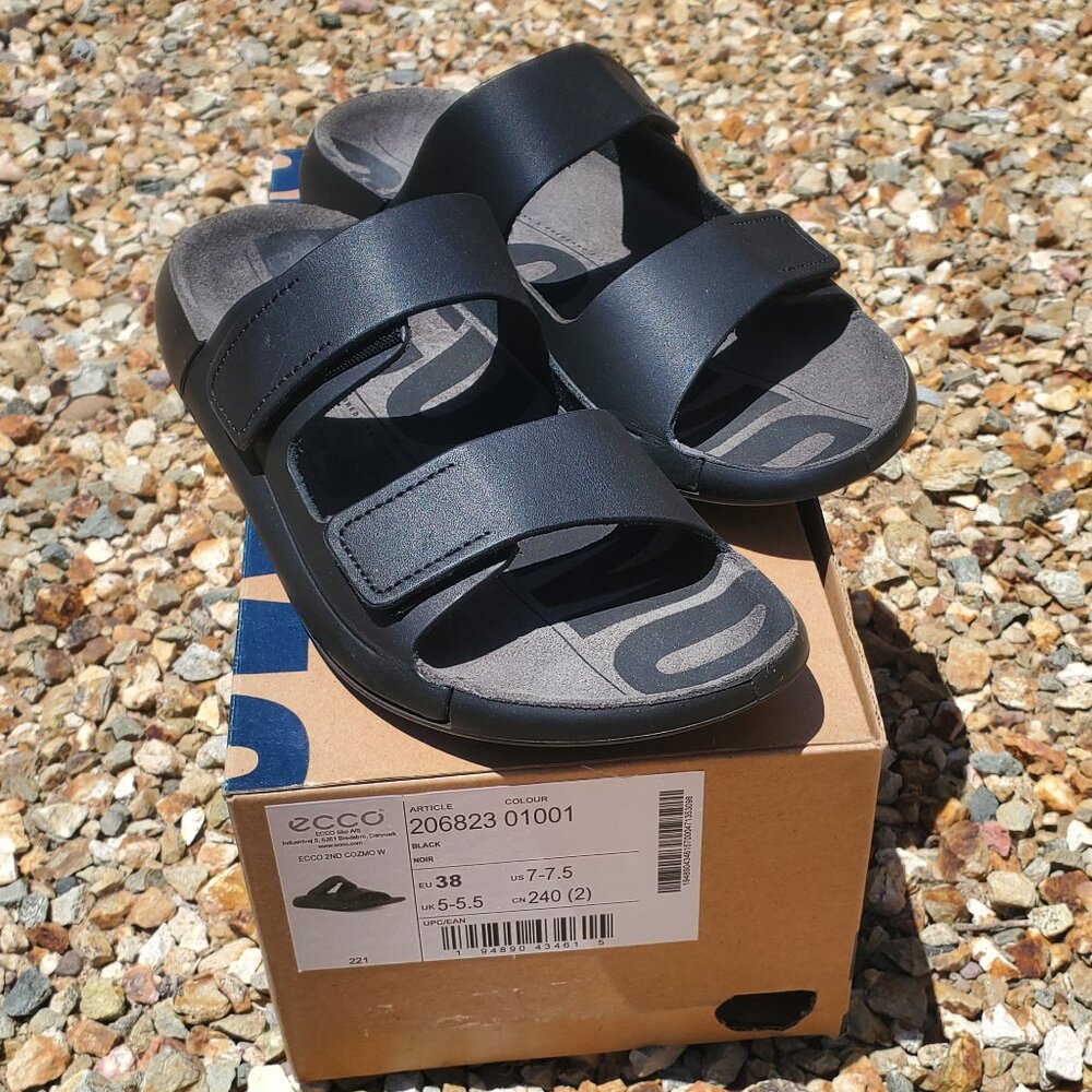 ECCO 2ND COZMO W Black size EU 38 US 7 - 7.5 New with Box